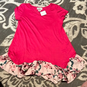 Selfee super soft top with floral trim. Boutique bought. New.